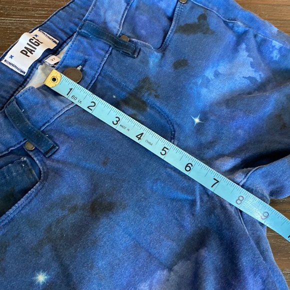 Paige denim ladies jeans with starry night type scene in size 27. - Picture 8 of 10